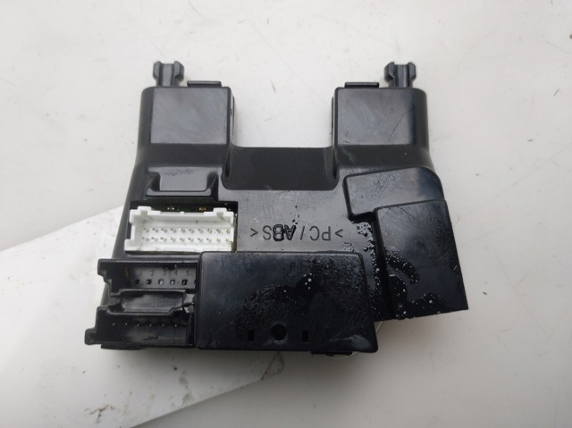 61316953324 BMW