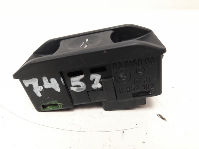 61318352182 BMW