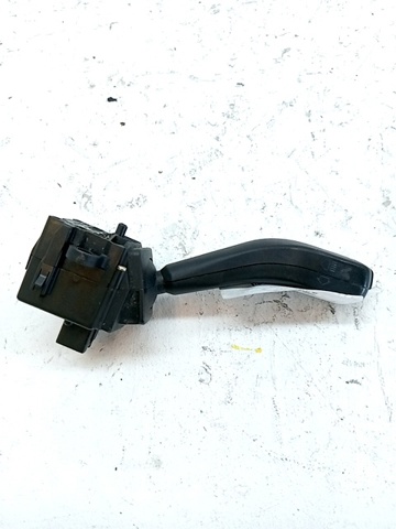BMW 61318363668 Conmutador izquierdo de la columna de dirección  disponible Valladolid
