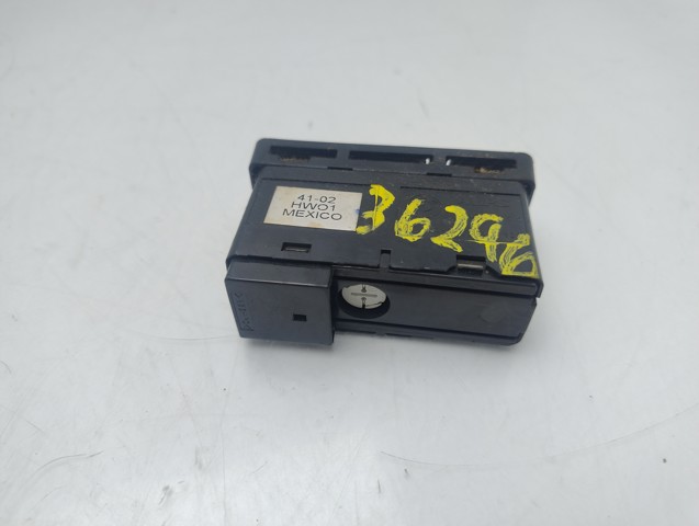 61318368920 BMW