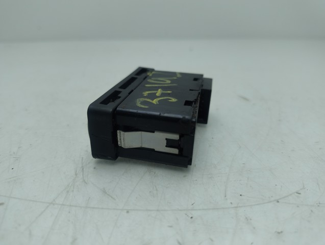 61318368920 BMW