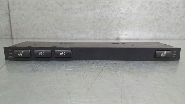 61318373715 BMW