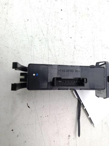 BMW 61318381514 Botón de encendido del motor del elevalunas delantero derecho  disponible Valladolid