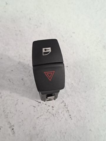 61319231786 BMW Boton warning  en stock Huelva