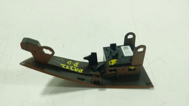 61319299457 BMW Botón de encendido del motor del elevalunas delantero derecho  comprar en Jaén