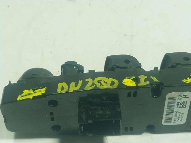 BMW 61319362116 Interruptor de elevalunas delantera izquierda comprar Barcelona