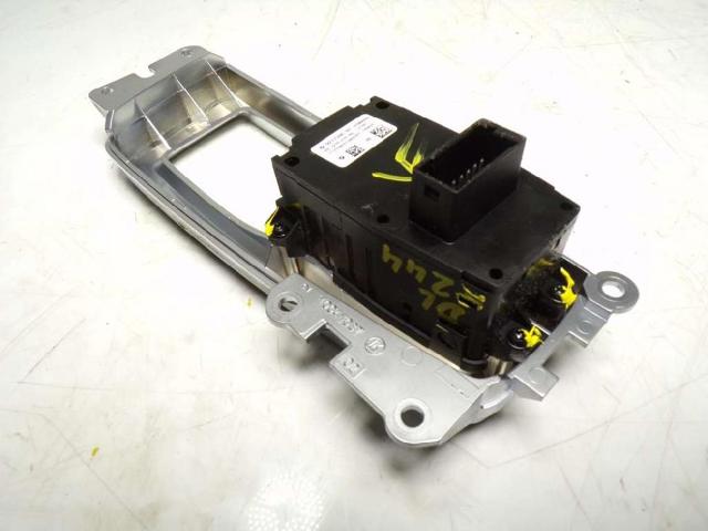 61319877889 Interruptor del freno de estacionamiento electromecánico  en stock Sabadell