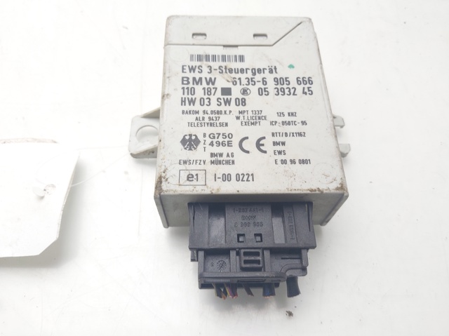 61356905666 BMW