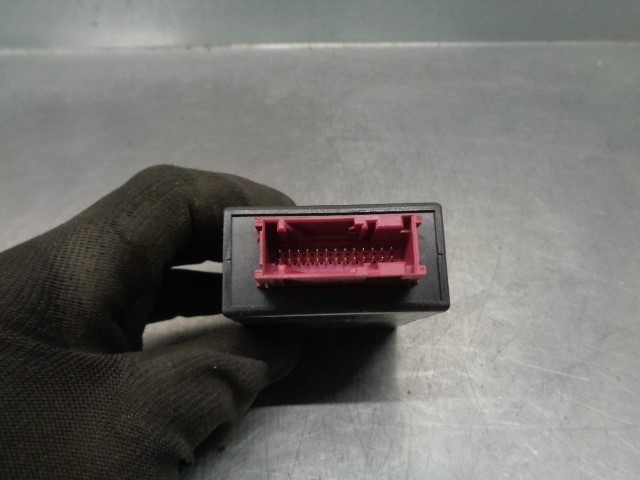 61358375964 BMW Módulo de control de iluminación adaptativa del faro derecho  en stock Gandía
