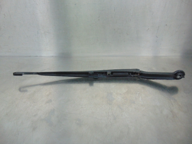 61617003931 BMW Brazo del limpiaparabrisas  disponible Ourense