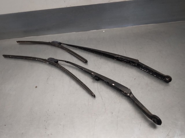 61617003931 Brazo del limpiaparabrisas  en stock Granada