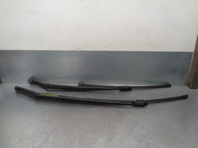 61617003931 Brazo del limpiaparabrisas  en stock Castellón