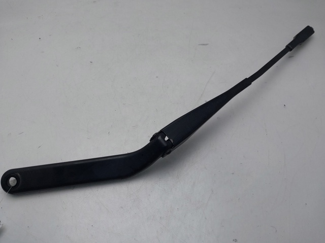Brazo limpia para BMW 1  (E81)