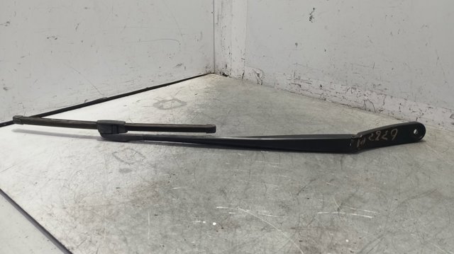 Brazo del limpiaparabrisas BMW 5  sedán comprar en España