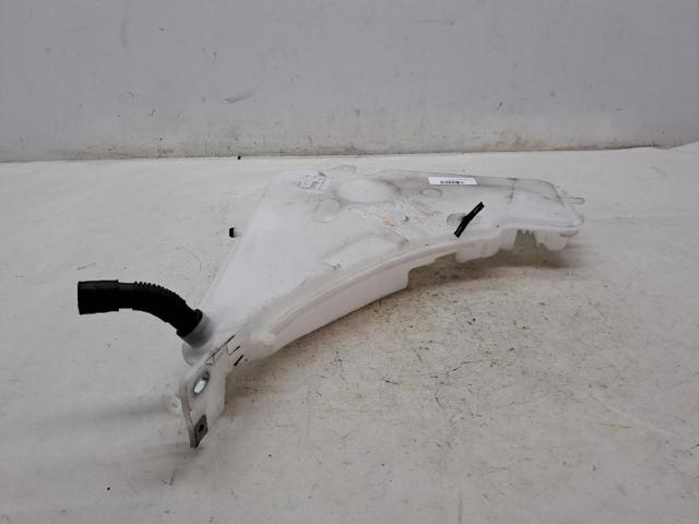 Deposito de agua de limpiaparabrisas BMW 1  (F20)