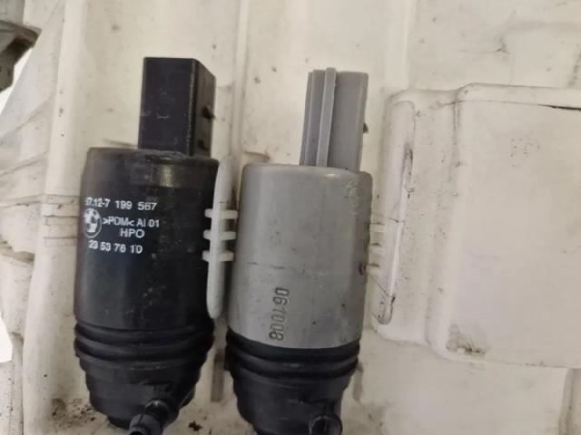 61677238667 Depósito de limpiaparabrisas  en stock Sabadell