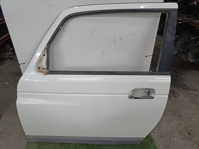 Puerta delantera derecha 6200406010 Ssang Yong