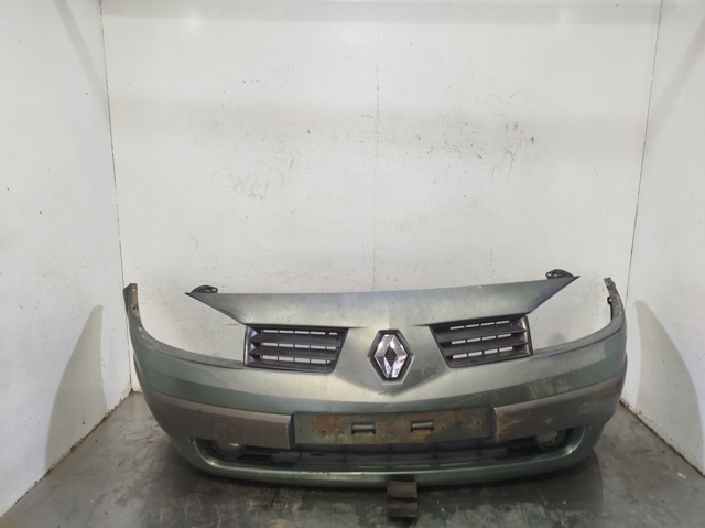Parachoques Renault Megane II LM0, LM1 segundo mano