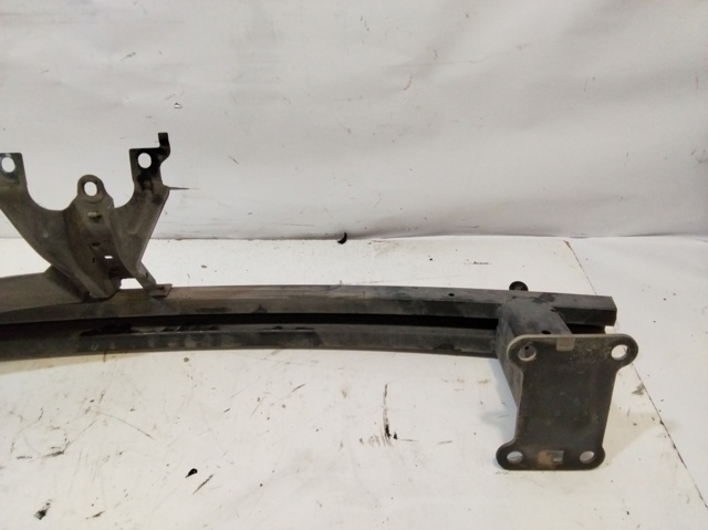 62030JD000 NISSAN Refuerzo parachoque delantero  en stock Gandía