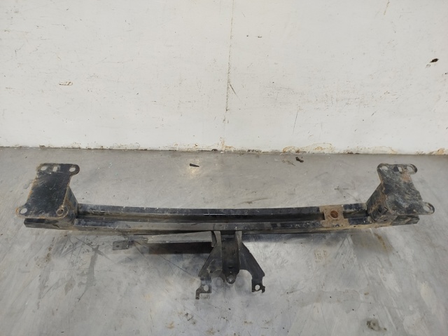 NISSAN 62030JD000 Refuerzo parachoque delantero  en stock Salamanca