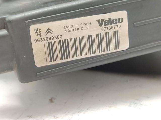 6204S7 Faro izquierdo  disponible Málaga
