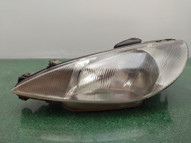6204S7 Faro izquierdo  disponible Utrera