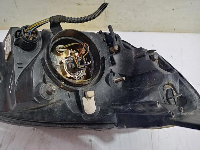 6205AZ Faro izquierdo  disponible Burgos