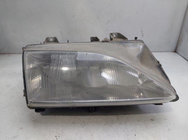 Faro derecho 6205G8 Peugeot/Citroen