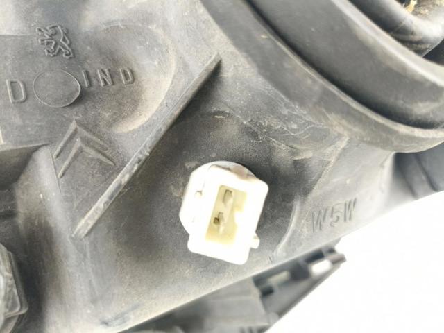 6205N5 PEUGEOT Faro derecho  en stock Huelva