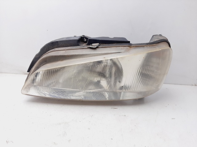 Precio del repuesto Faro delantero derecho 106 II hatchback