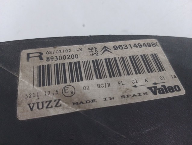 620637 Faro derecho  en stock Granada