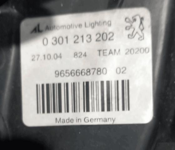 620690 PEUGEOT Faro derecho  comprar en Jaén