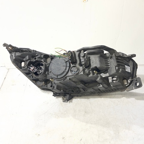 PEUGEOT 6208R6 Faro izquierdo  en stock Salamanca