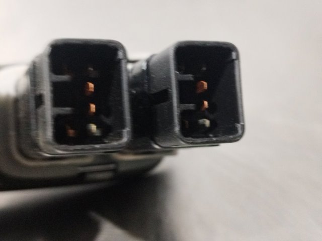 621W05010 HYUNDAI Botón de encendido de calefacción del asiento comprar Alcalá