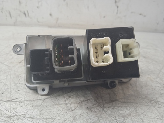 HYUNDAI 621W05010 Botón de encendido de calefacción del asiento  comprar en Ponferrada
