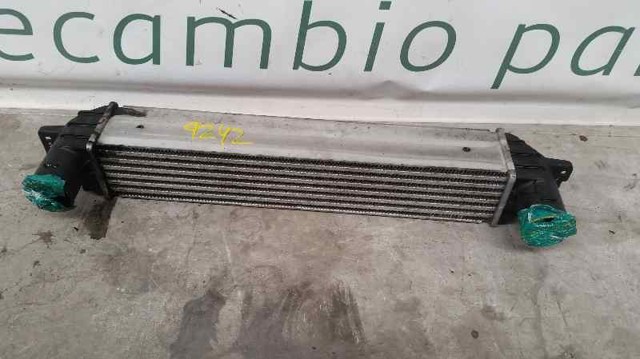 Radiador de aire de admisión 622155 GM