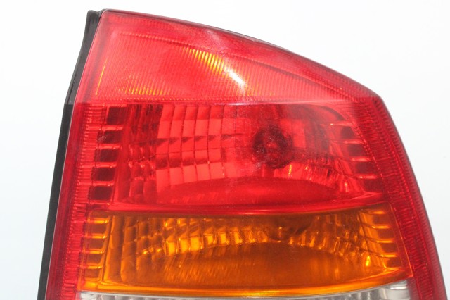 62225 OPEL Piloto trasero derecho  disponible Vigo