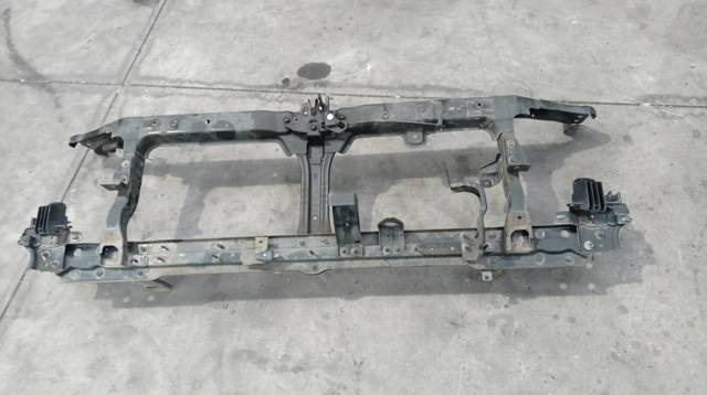 62240EB300 NISSAN Soporte central del parachoques delantero  en stock Huelva