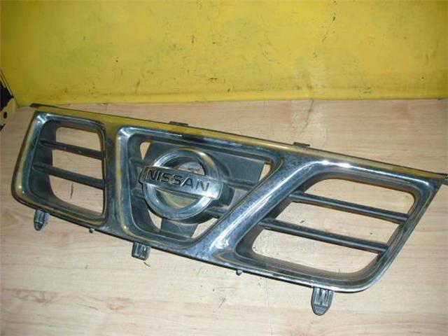 623108H700 NISSAN Parrilla  en stock Córdoba