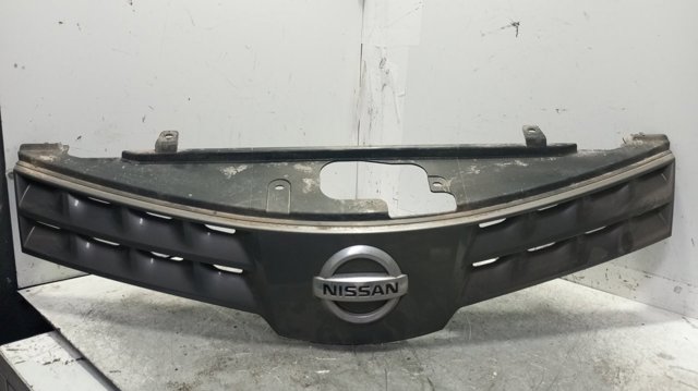 Parrilla de radiador 623109U000 NISSAN