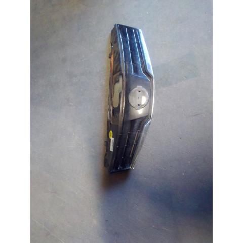 Rejilla de radiador 623109U000 NISSAN