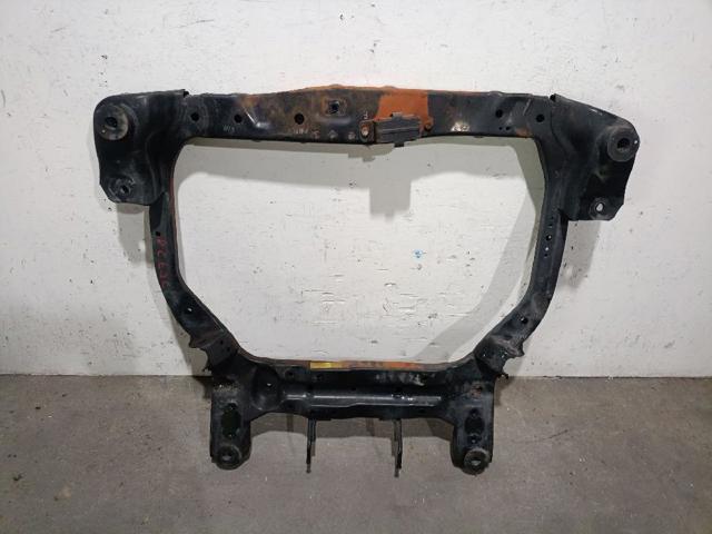 Subchasis delantero soporte motor 624001G000 HYUNDAI