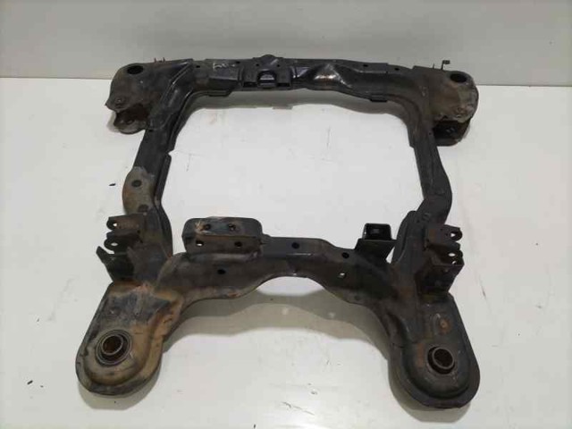 Subchasis delantero soporte motor 624052E050 HYUNDAI
