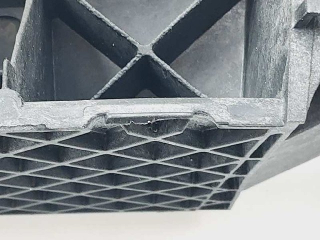 625001299R Panel de soporte del radiador y montaje de faros  comprar en Zaragoza
