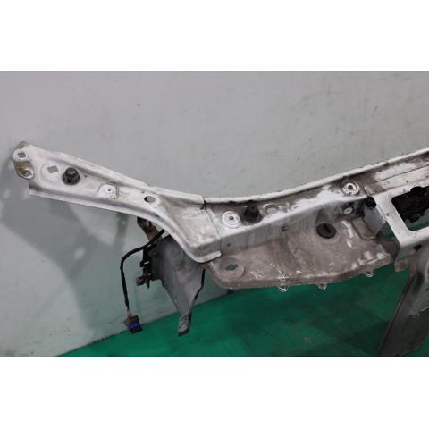 625044173R Panel de soporte del radiador y montaje de faros  disponible Málaga