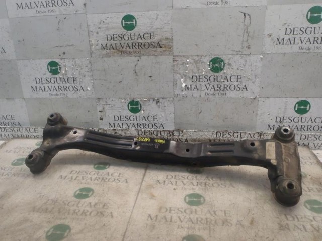 Subchasis trasero 626100Z010 HYUNDAI