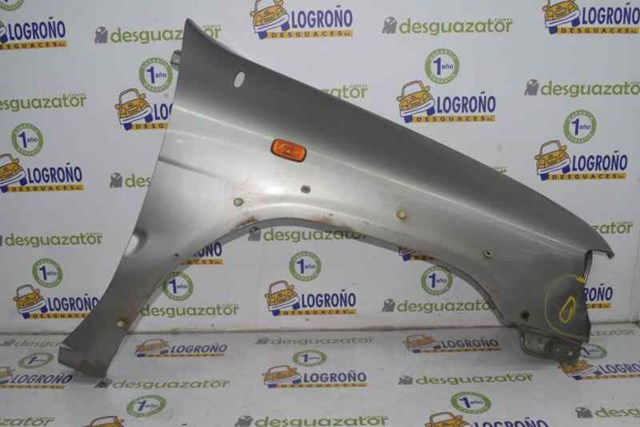 Guardabarros delantero derecho 631003W130 Nissan