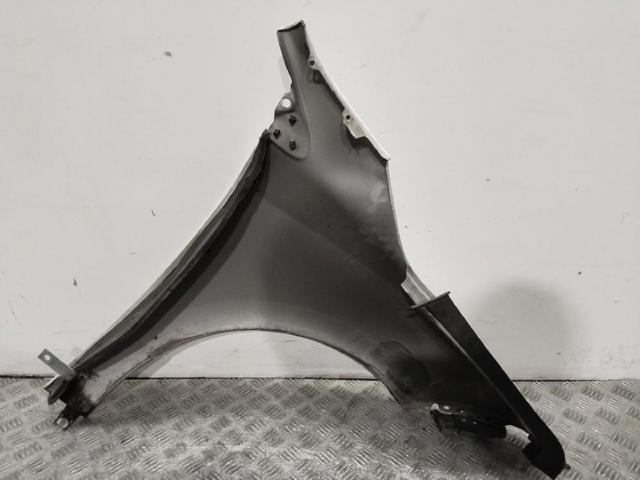 631011470R Aleta delantera izquierda  disponible Málaga