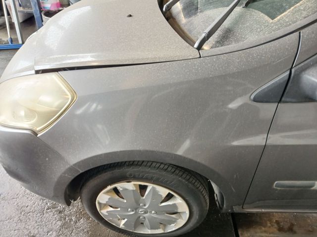 631014270R Aleta delantera izquierda  disponible Utrera