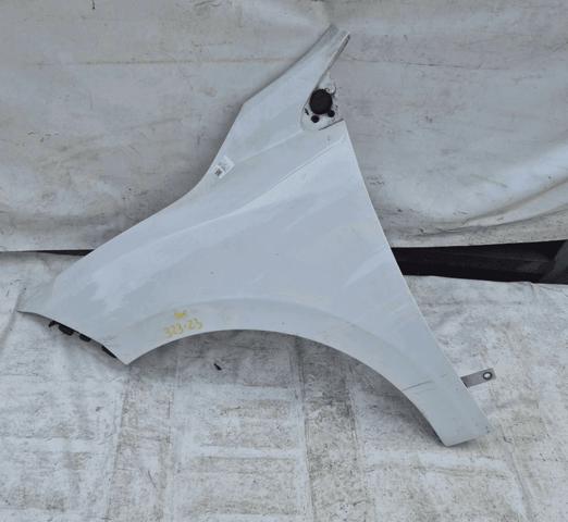 RENAULT 631017297R Aleta delantera izquierda  en stock Salamanca